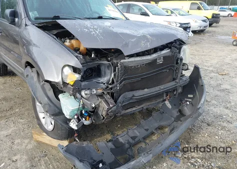 2005 Ford Escape Xlt from USA, damaged, VIN 1FMCU03Z85KC10977